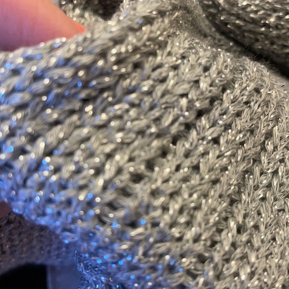 NWOT SIMPLY IRRESISTIBLE women’s sleeve hole PONCHO / LUREX gray sliver size L - Picture 12 of 12